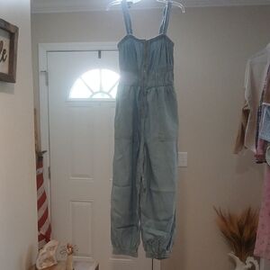 Women's Light Blue Denim Overalls Jumpsuit - Casual Utility Style